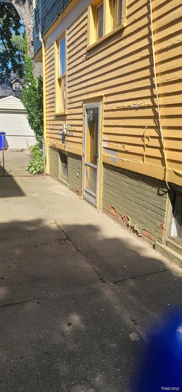 3238 HELEN Street, Detroit, MI 48207 — Photo 43