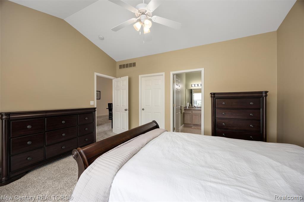 3561 Grove Lane, Auburn Hills, MI 48326 — Photo 10