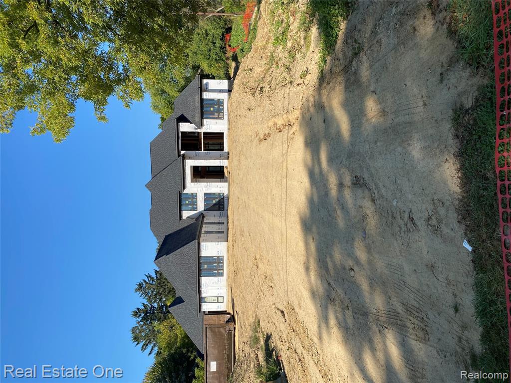 3370 Bloomcrest Drive, Bloomfield Hills, MI, 48304