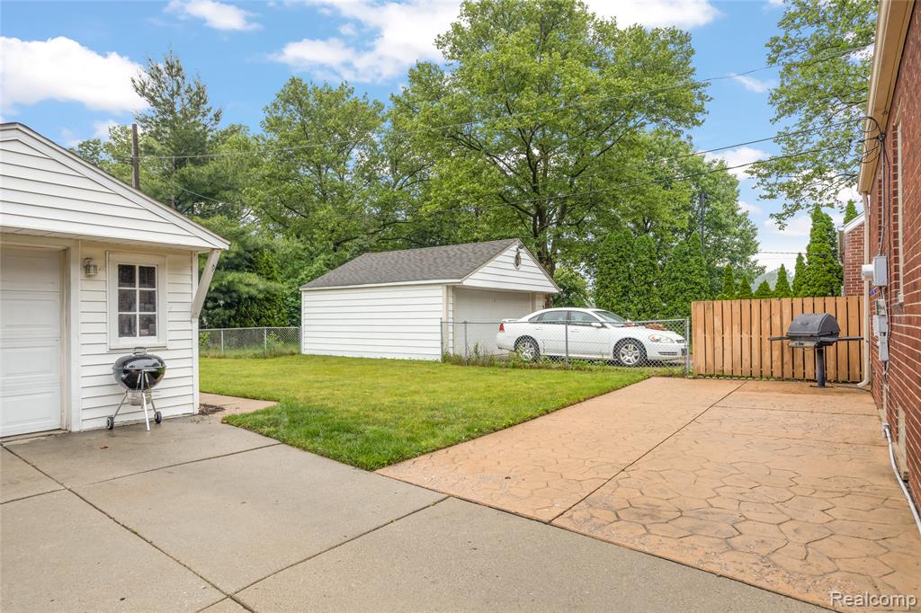 621 Kingsbury Avenue, Dearborn, MI 48128 — Photo 21