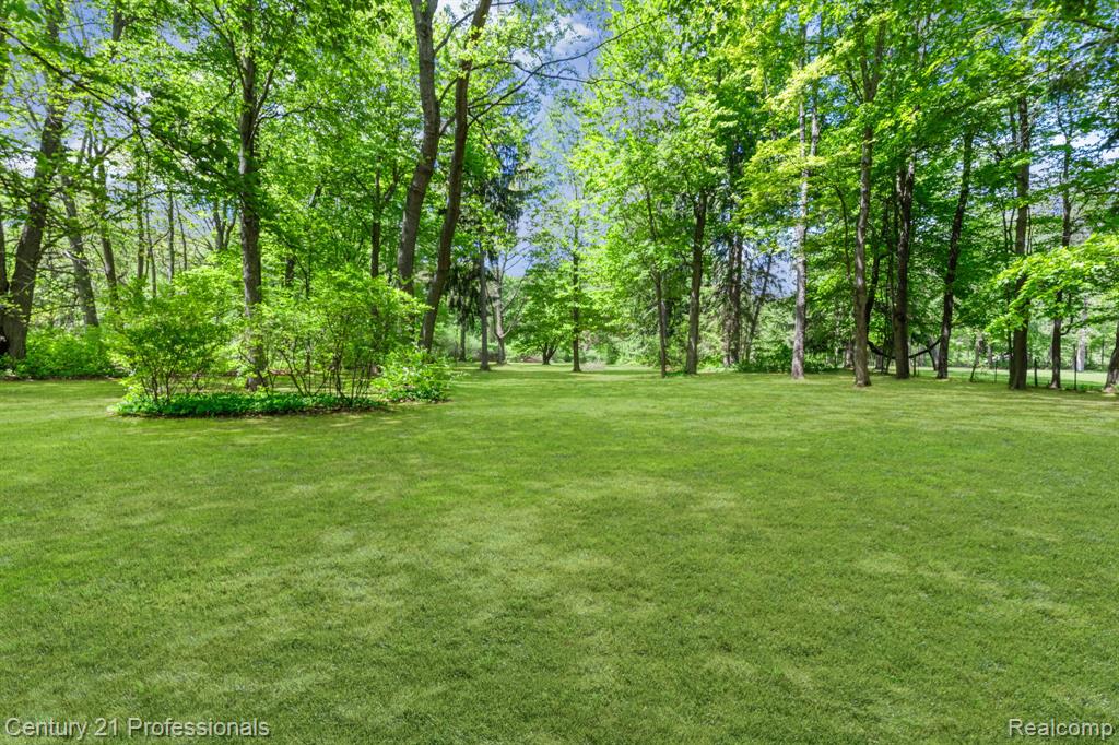 8638 Stone Road, Clay, MI 48001 — Photo 55