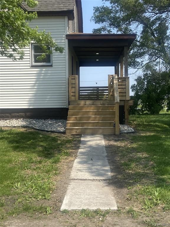 7977 N Portsmouth Road, Bay City, MI 48708 — Photo 9