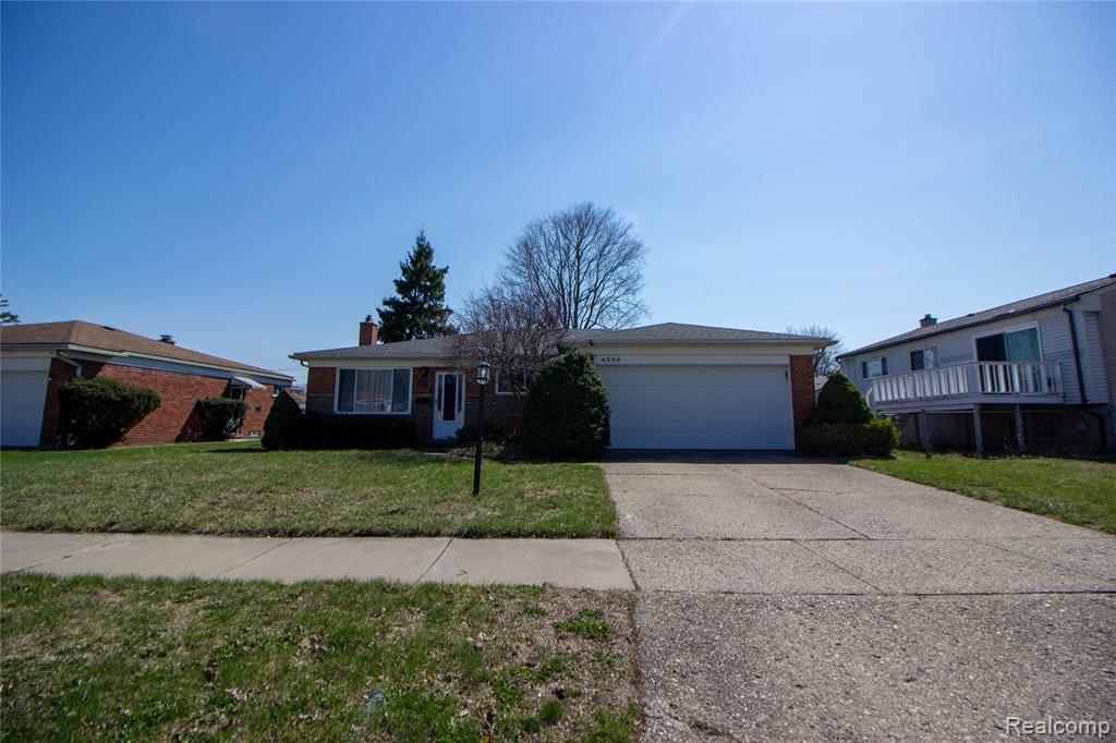 4558 Sudbury Drive, Warren, MI 48092 — front exterior