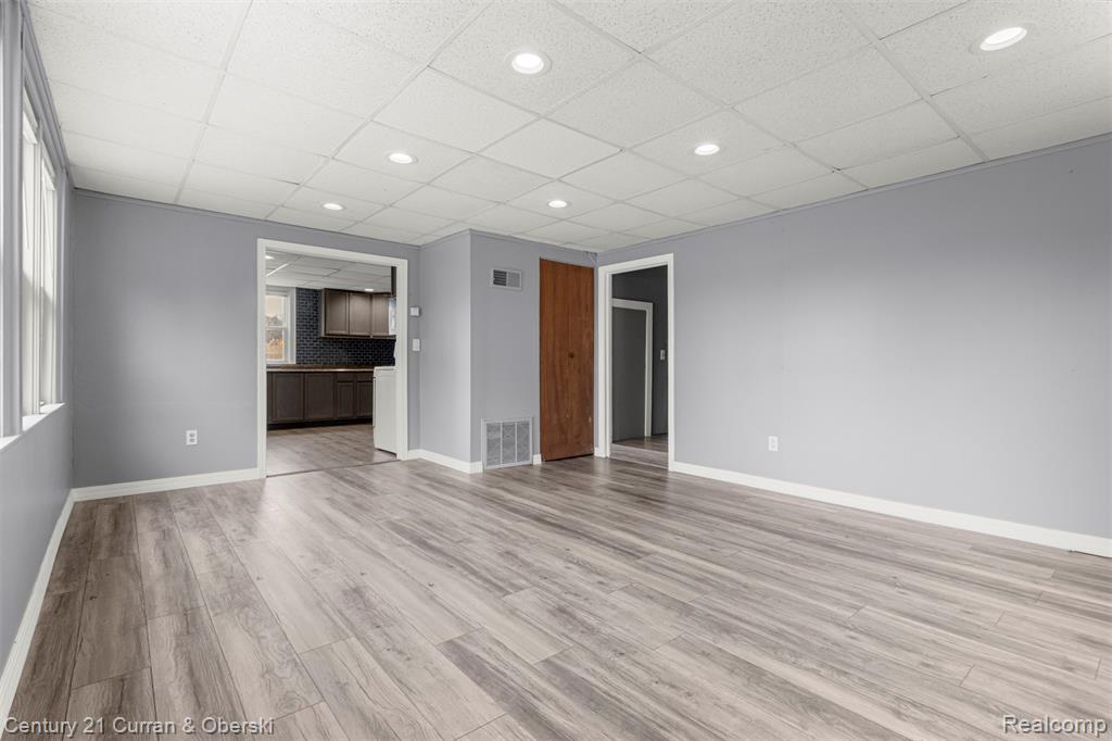 24915 Saint Paul Boulevard, Harrison Township, MI — Photo 10
