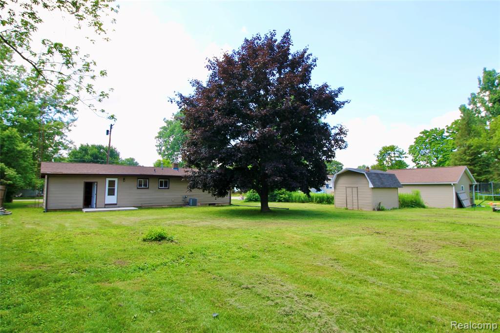 9116 Maplewood Drive, Clio, MI 48420 — Photo 15