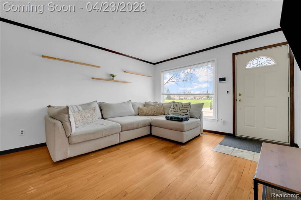 4663 Mayfair Street, Dearborn Heights, MI 48125 — Photo 3