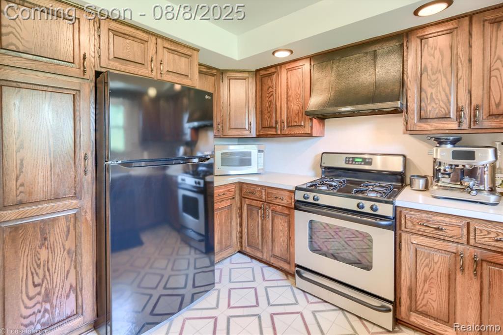 2784 S Blacks Corners Road, Imlay City, MI 48444 — Photo 13