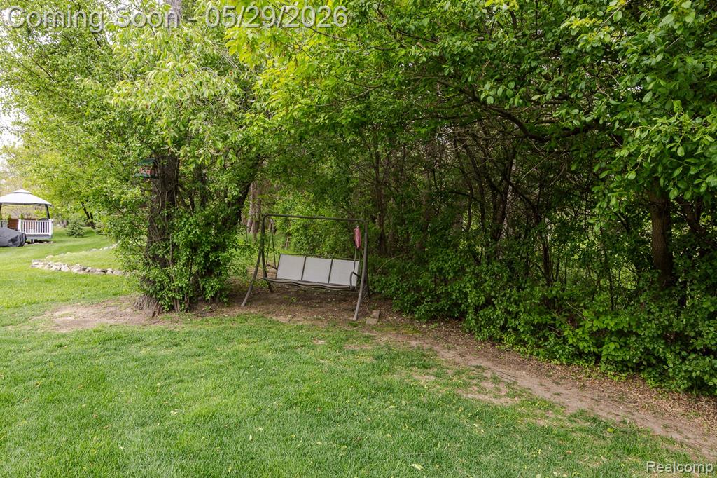 2740 Diane Marie Court, Waterford, MI 48329 — Photo 45