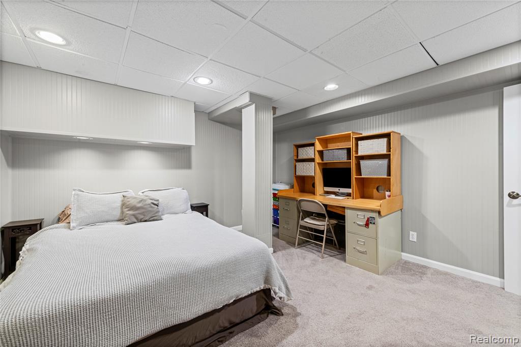7459 Admiralty Drive, Canton, MI 48187 — Photo 29