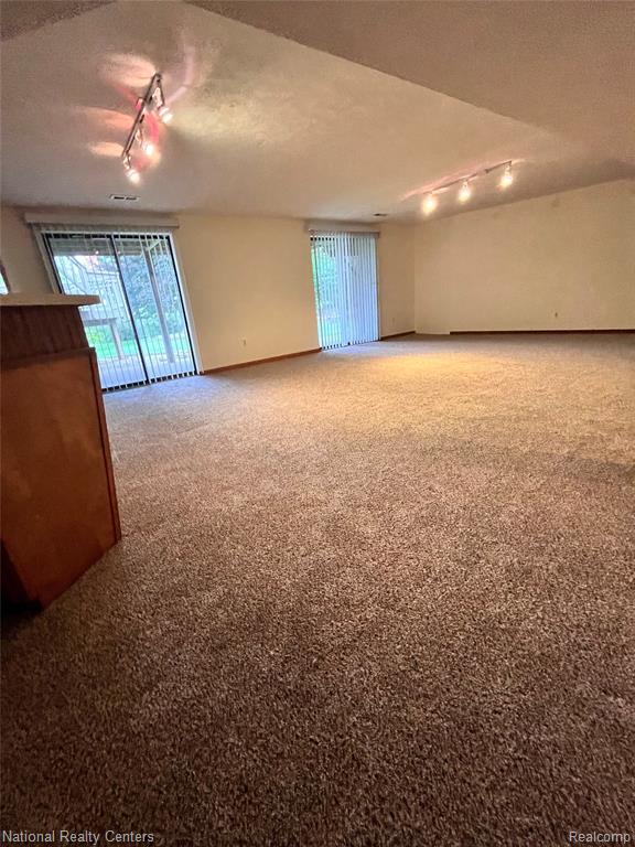 17610 Farmcrest Lane, Northville, MI 48168 — Photo 36