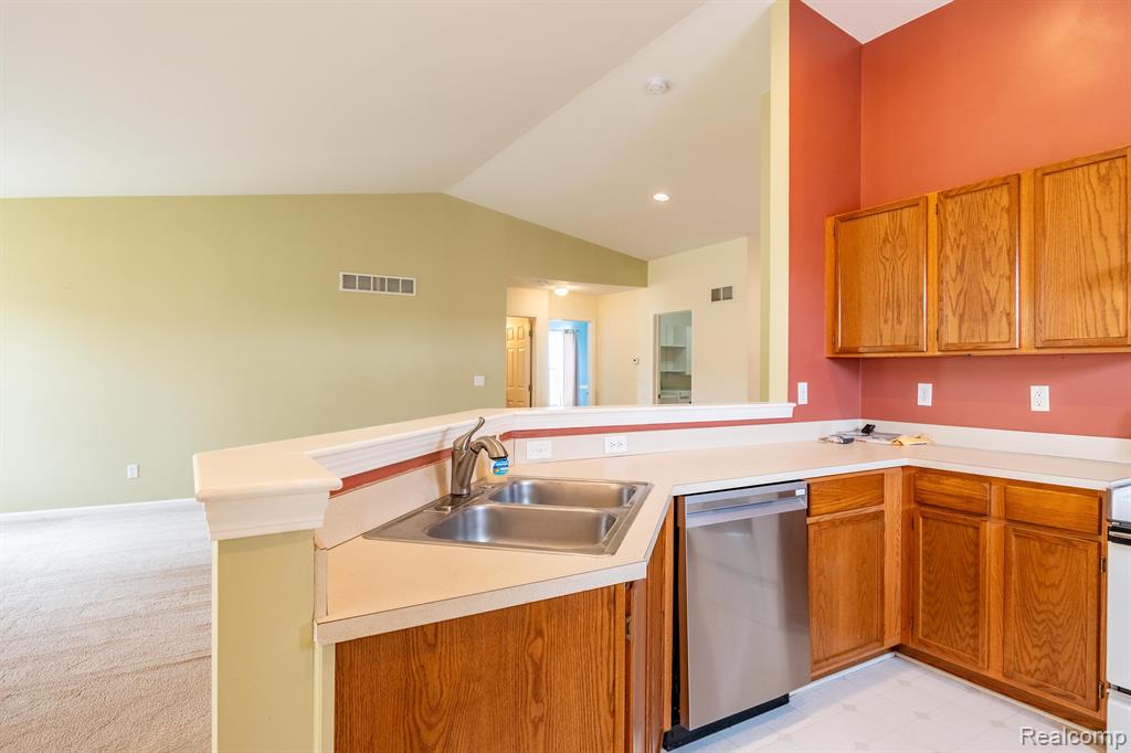 7327 HOMESTEAD Road, Ypsilanti, MI 48197 — Photo 10