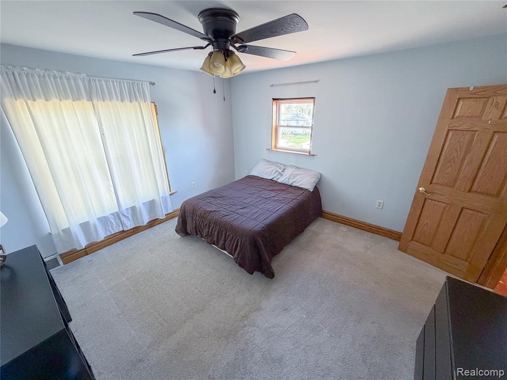 703 Saint John Street, Wyandotte, MI 48192 — Photo 15
