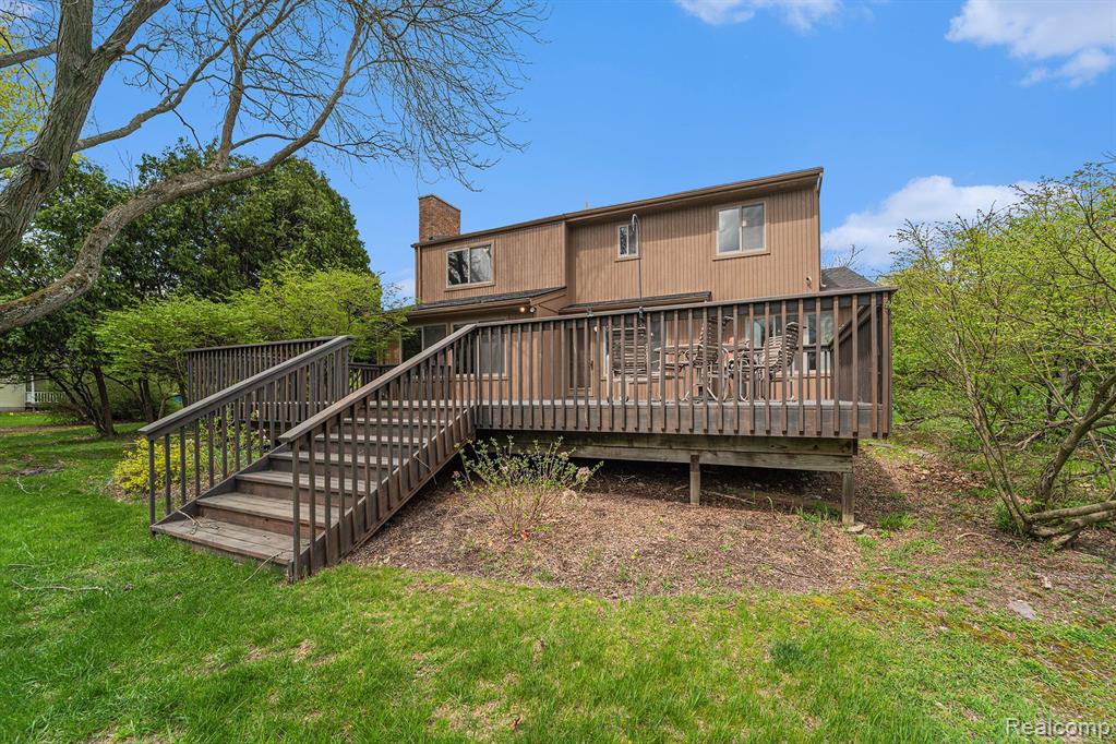 8165 Holcomb Road, Clarkston, MI 48348 — Photo 35