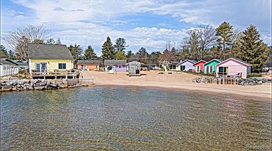 3358 N Us Highway 23, Oscoda, MI 48750