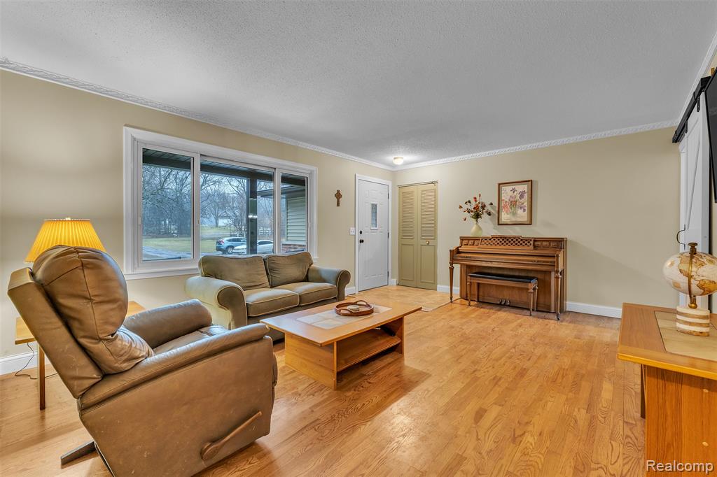 1641 Indian Road, Lapeer, MI 48446 — Photo 5