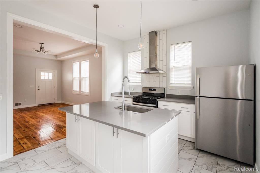 613 E Euclid Street, Detroit, MI 48202 — Photo 10