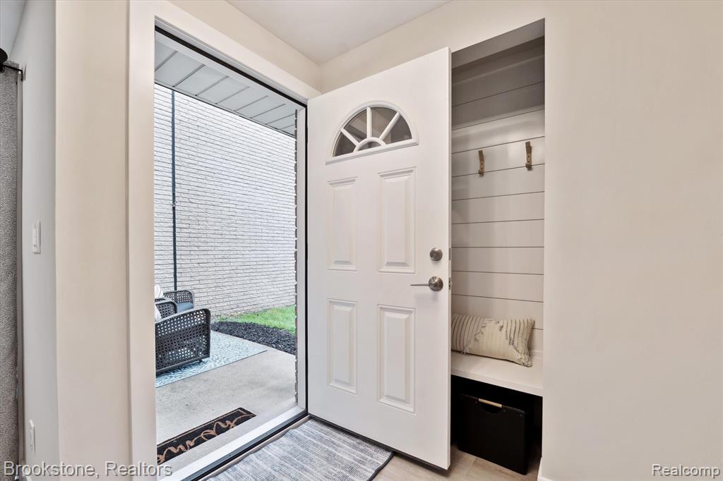 8721 Kennedy Circle North, 4, Warren, MI 48093 — Photo 8