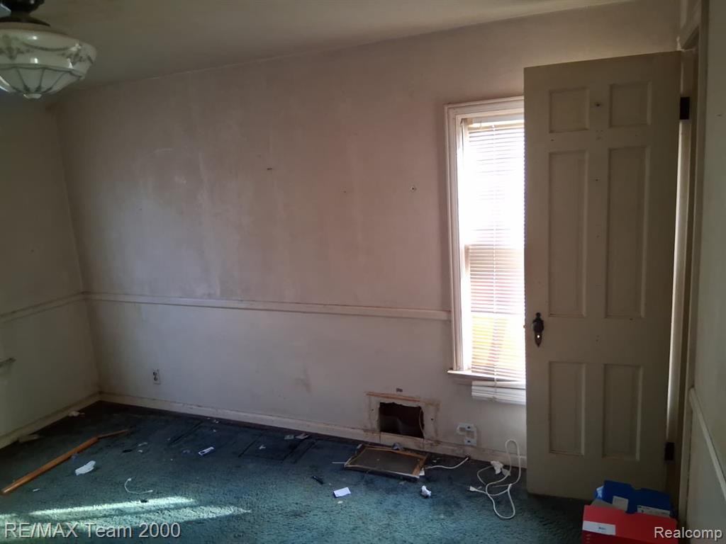19211 Pierson Street, Detroit, MI 48219 — Photo 17