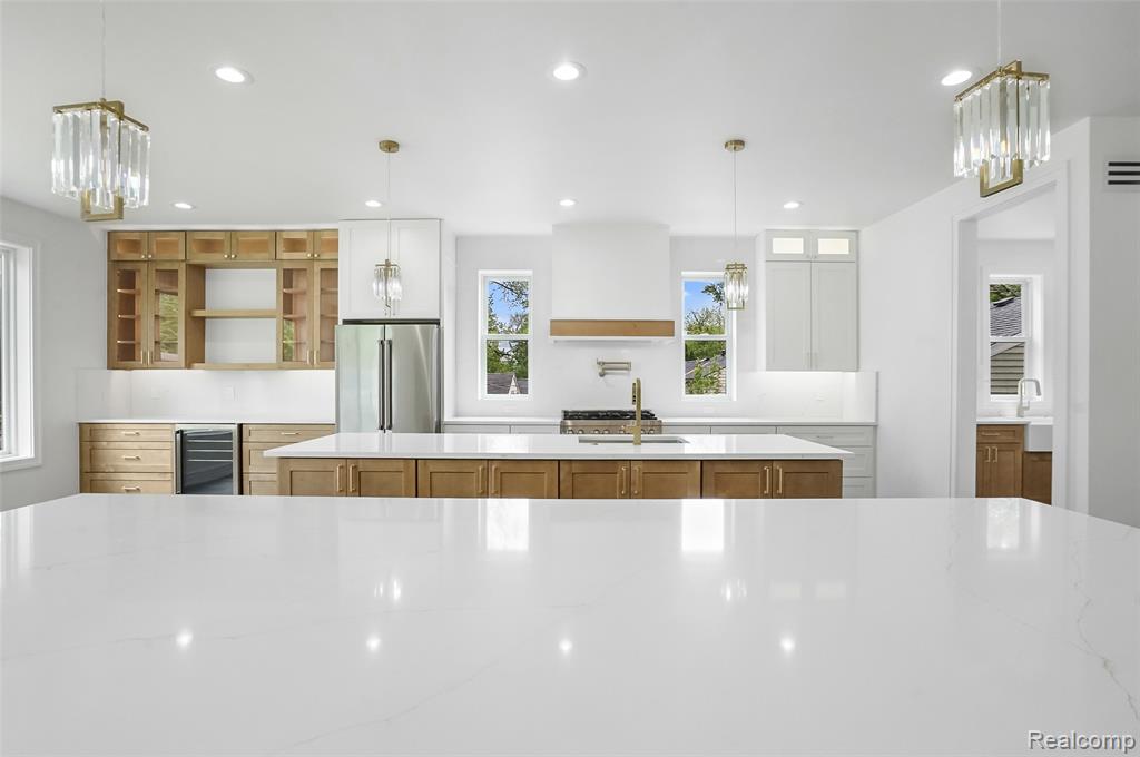 4112 ELMHURST Avenue, Royal Oak, MI 48073 — Photo 18