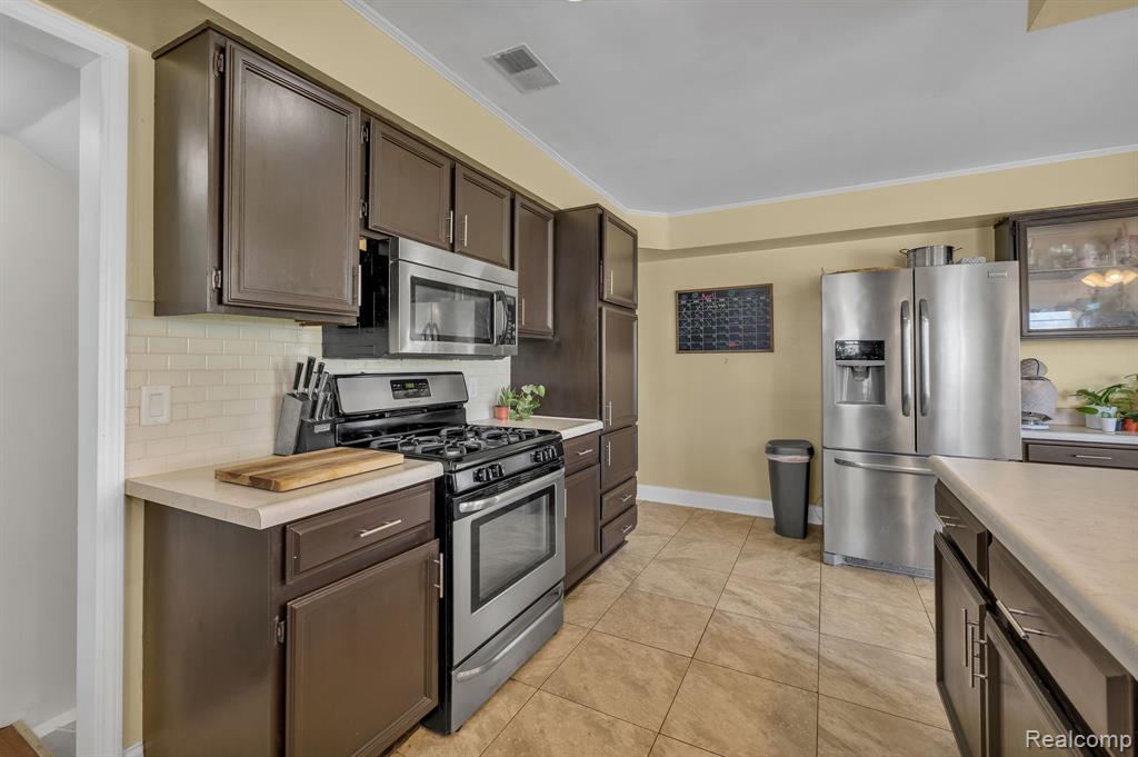 17836 Poplar Street, Riverview, MI 48193 — Photo 40