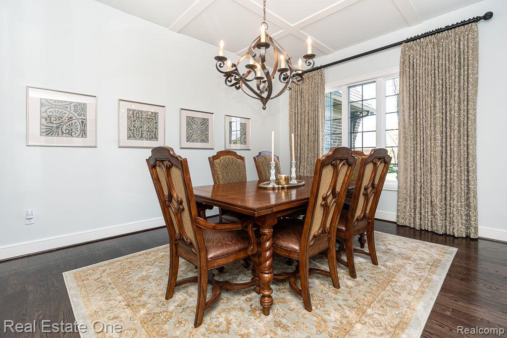 611 Wellington Circle, Rochester Hills, MI 48309 — Photo 22