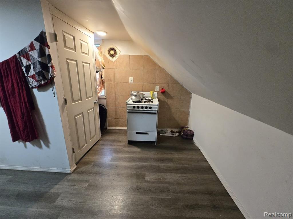 12000 Charest Street, Hamtramck, MI 48212 — Photo 13