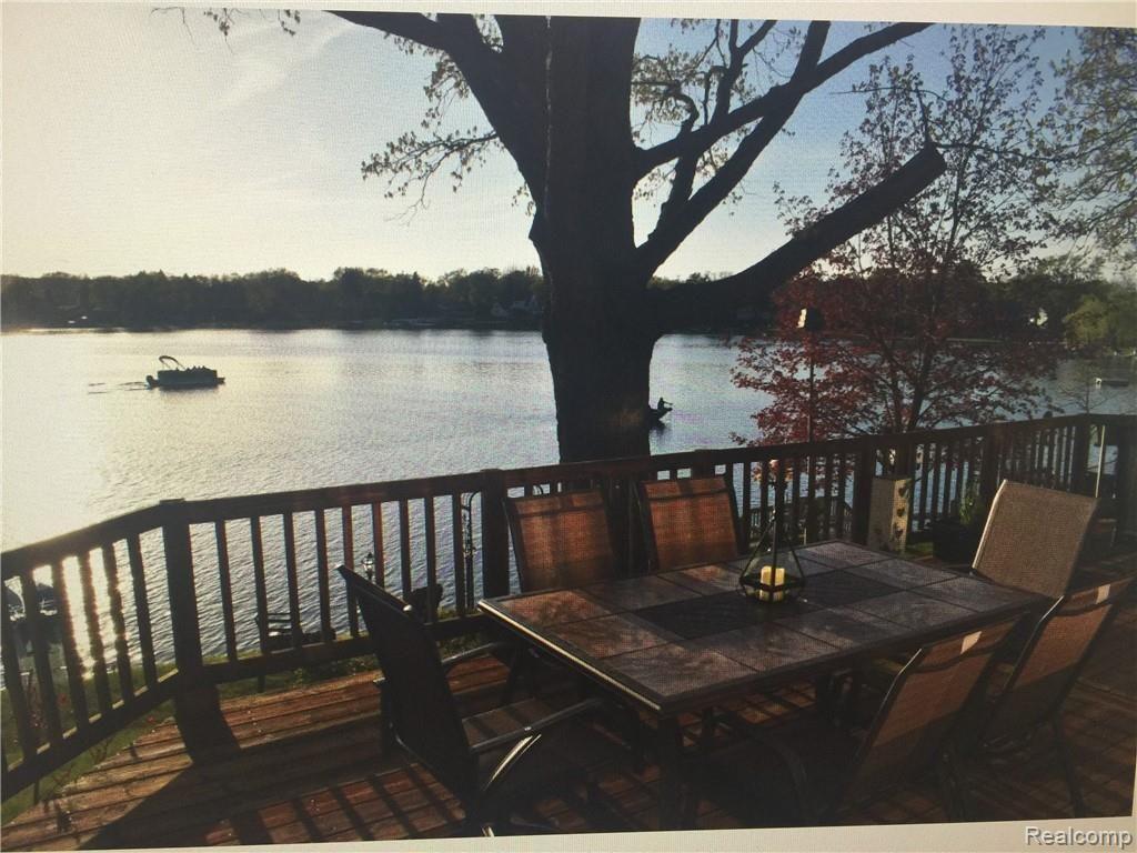 2913 LANSDOWNE Road, Waterford, MI — Photo 16