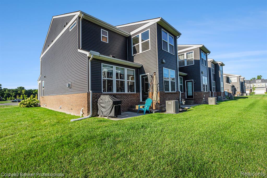 2850 Fairgrove Crescent Drive, Ann Arbor, MI 48108 — Photo 24