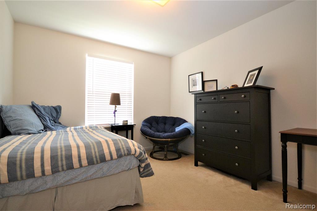 4890 Spring Meadow Drive, Clarkston, MI 48348 — Photo 17