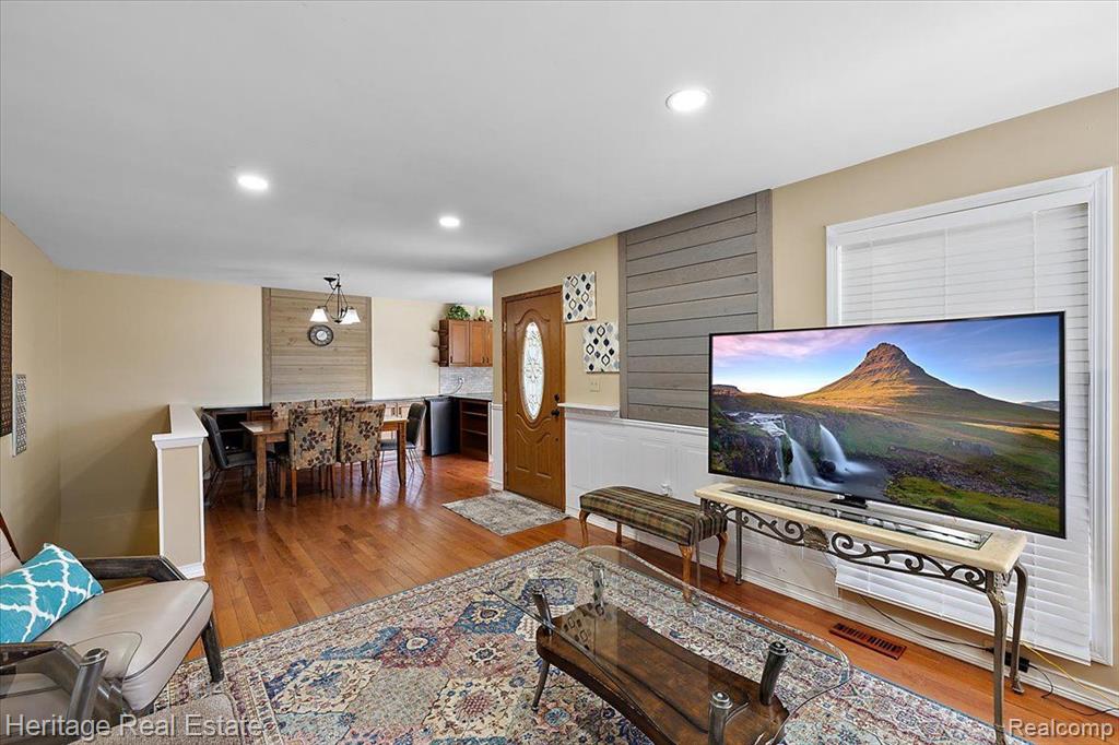 2855 ROUNDTREE Drive, APT 104 L, Troy, MI 48083 — Photo 6