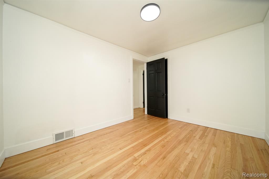 243 Newport Street, Detroit, MI 48215 — Photo 44