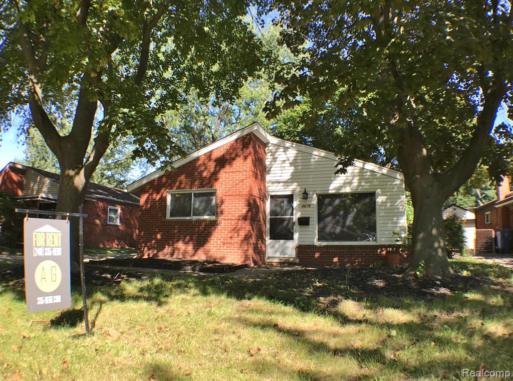 4679 MCKINLEY Street, Dearborn Heights, MI 48125 — front exterior