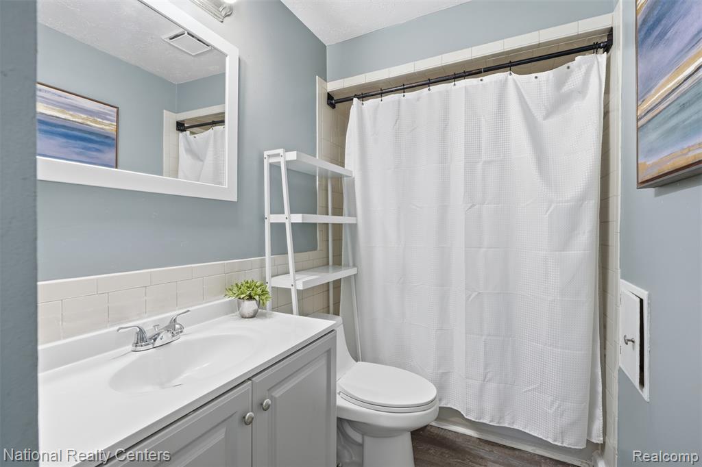 16021 Dugan Street, Roseville, MI 48066 — Photo 11