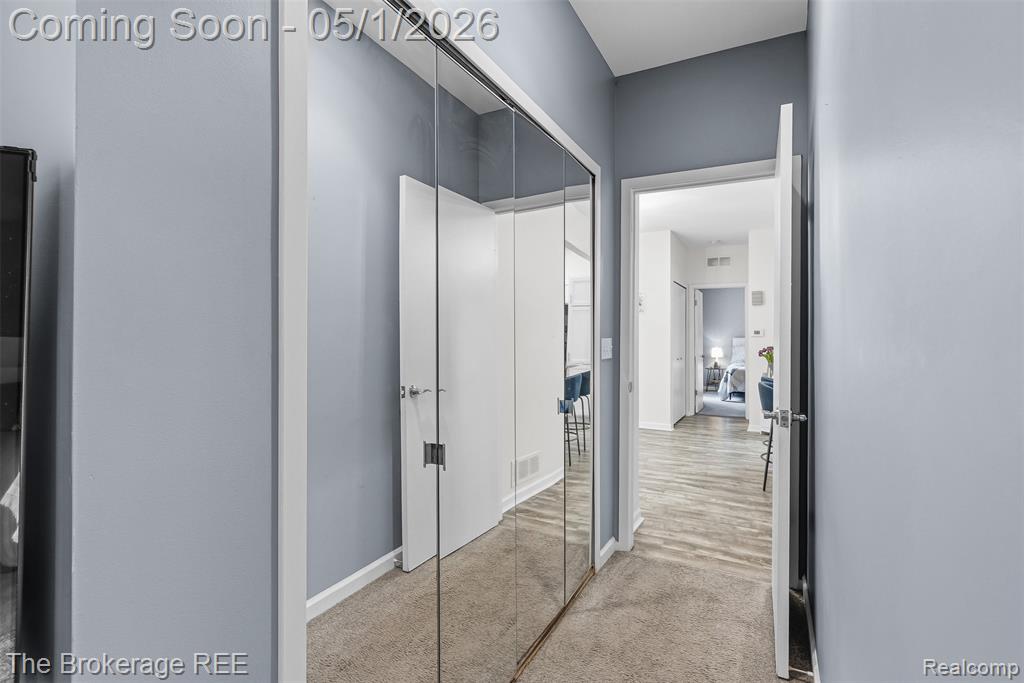 29374 Laurel Drive, Farmington Hills, MI 48331 — Photo 19