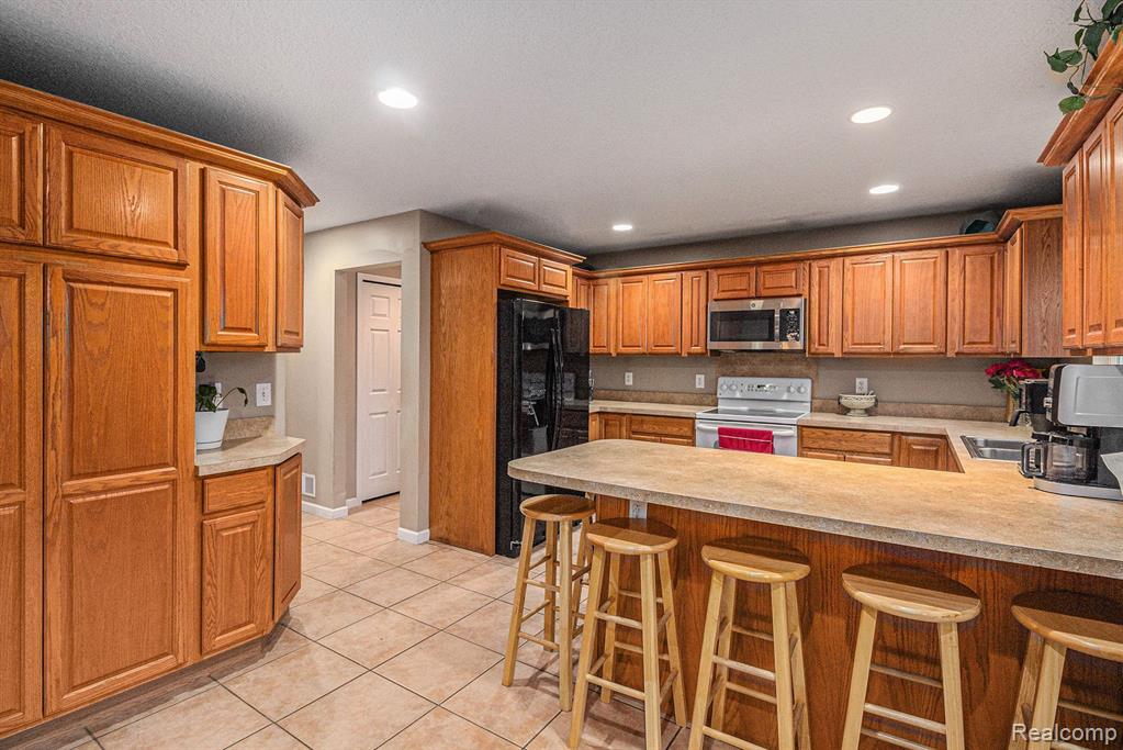 8214 NEW LOTHROP Road, New Lothrop, MI 48460 — Photo 5