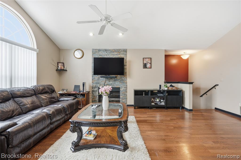 15308 Yale Drive, Clinton Twp, MI 48038 — Photo 8