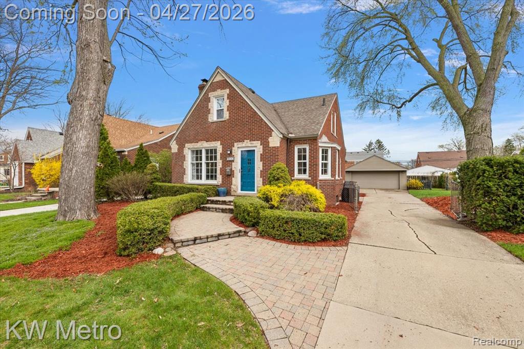 1830 Stanhope Street, Grosse Pointe Woods, MI 48236 — Photo 3