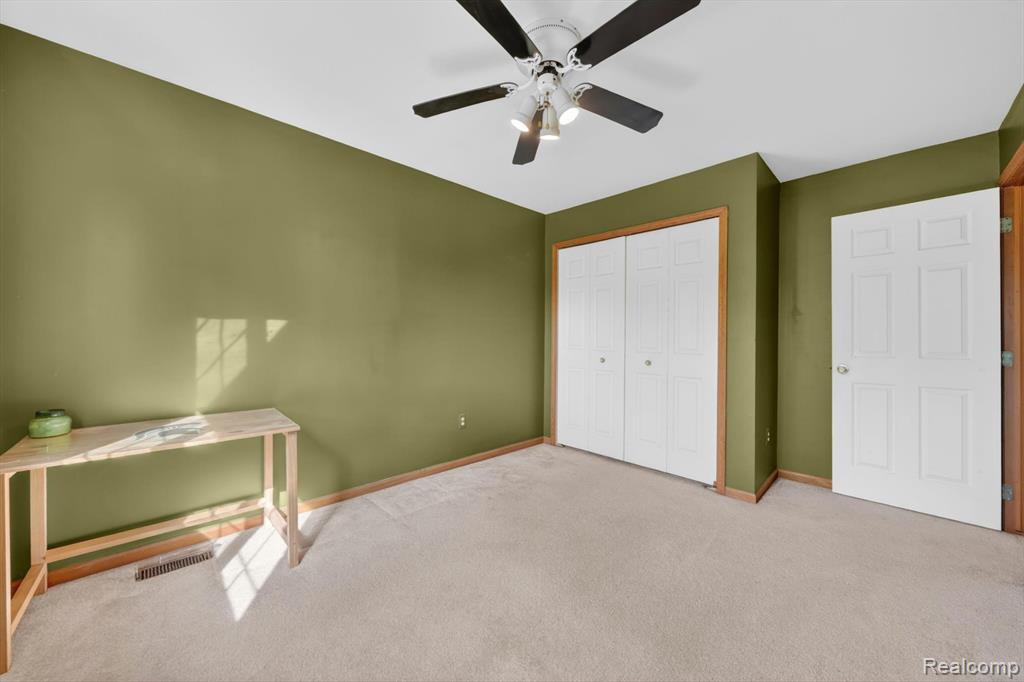611 THORNEHILL Trail, Oxford, MI 48371 — Photo 33