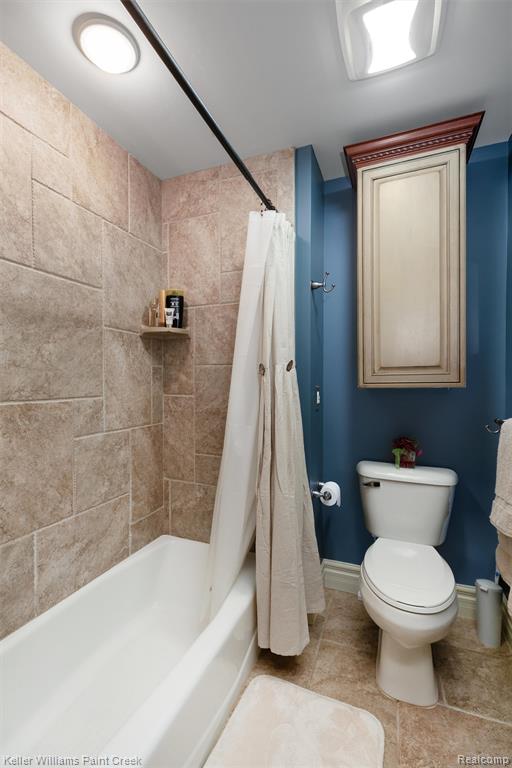 22220 E River Road, Grosse Ile, MI 48138 — Photo 26