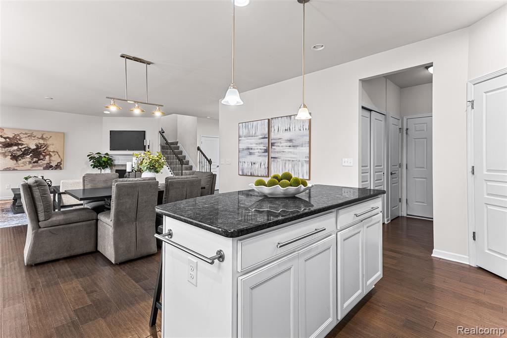 31085 TREMONT Lane, Franklin, MI 48025 — Photo 12