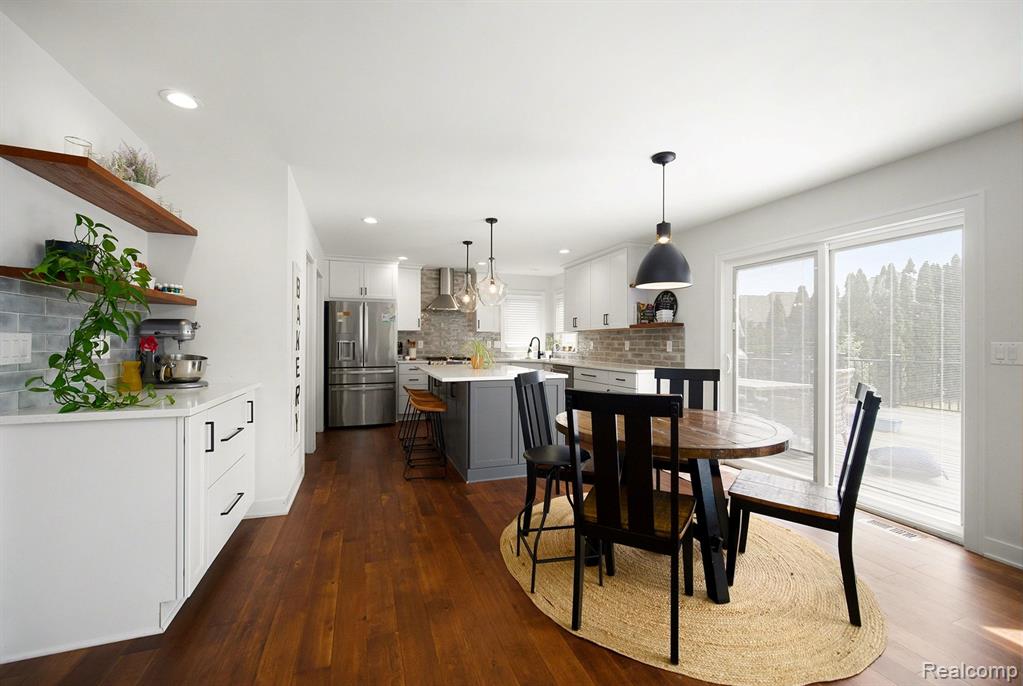 1717 Foxdale Lane, Ann Arbor, MI 48108 — Photo 8