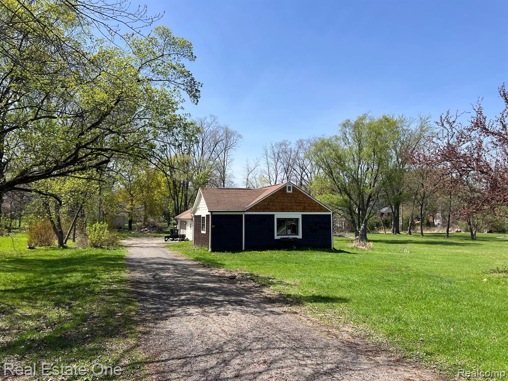 840 John R Road, Rochester Hills, MI 48307 — Photo 2