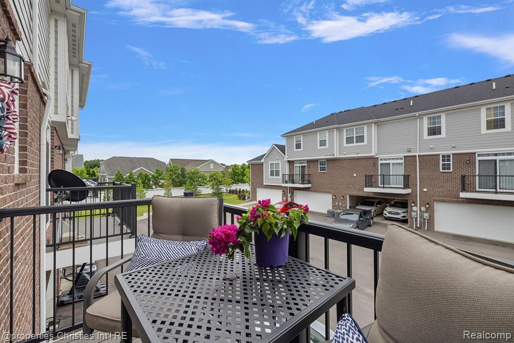 49521 LANTERN Way, 45, Canton, MI 48188 — Photo 17