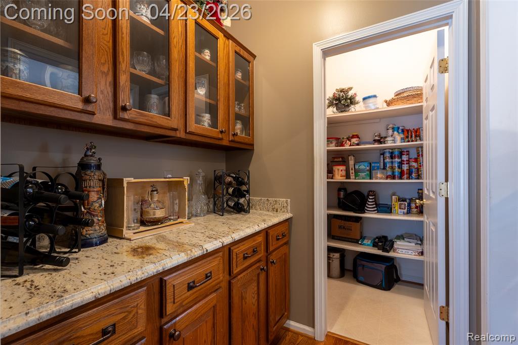 3915 Winslow Drive, Auburn Hills, MI 48326 — Photo 12
