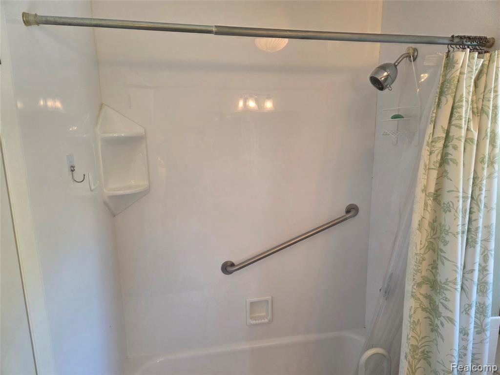 4202 Park Forest Drive, Flint, MI 48507 — Photo 25
