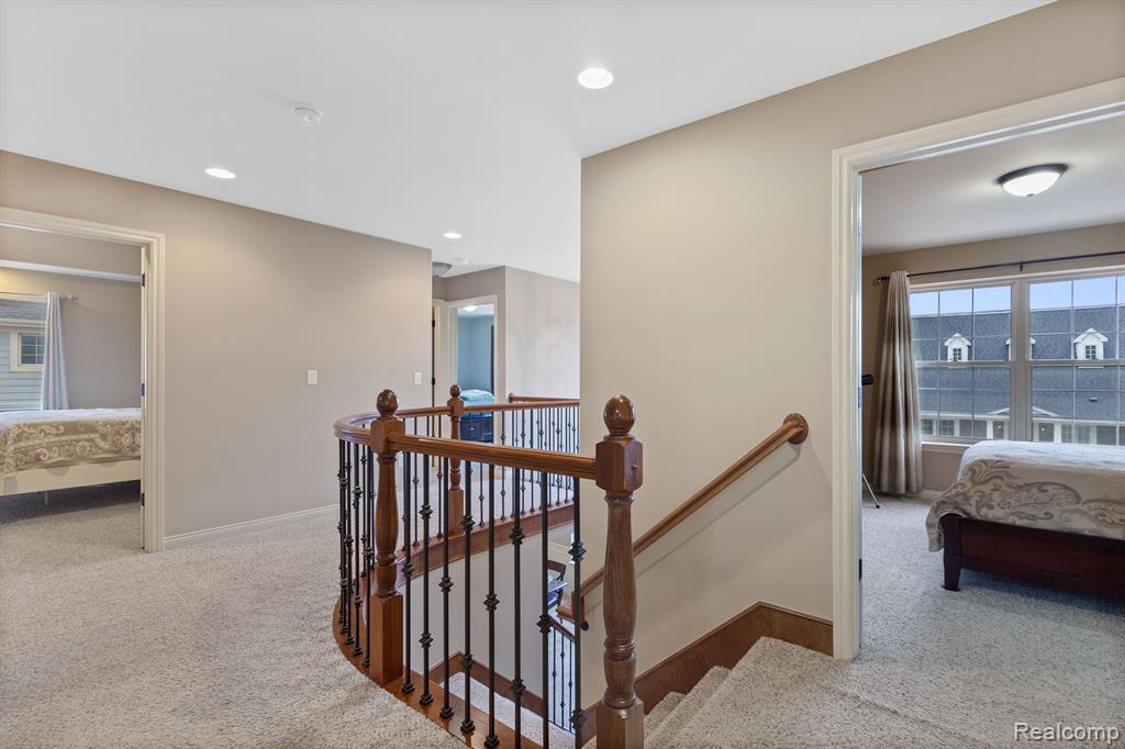 49751 GOLDEN PARK Drive, Shelby Twp, MI 48315 — Photo 21