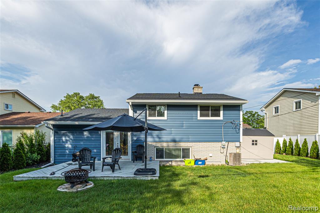 676 Sheffield Road, Auburn Hills, MI 48326 — Photo 27