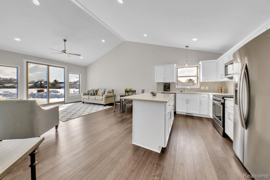 48341 APPLEGROVE Lane, New Baltimore, MI, 00000