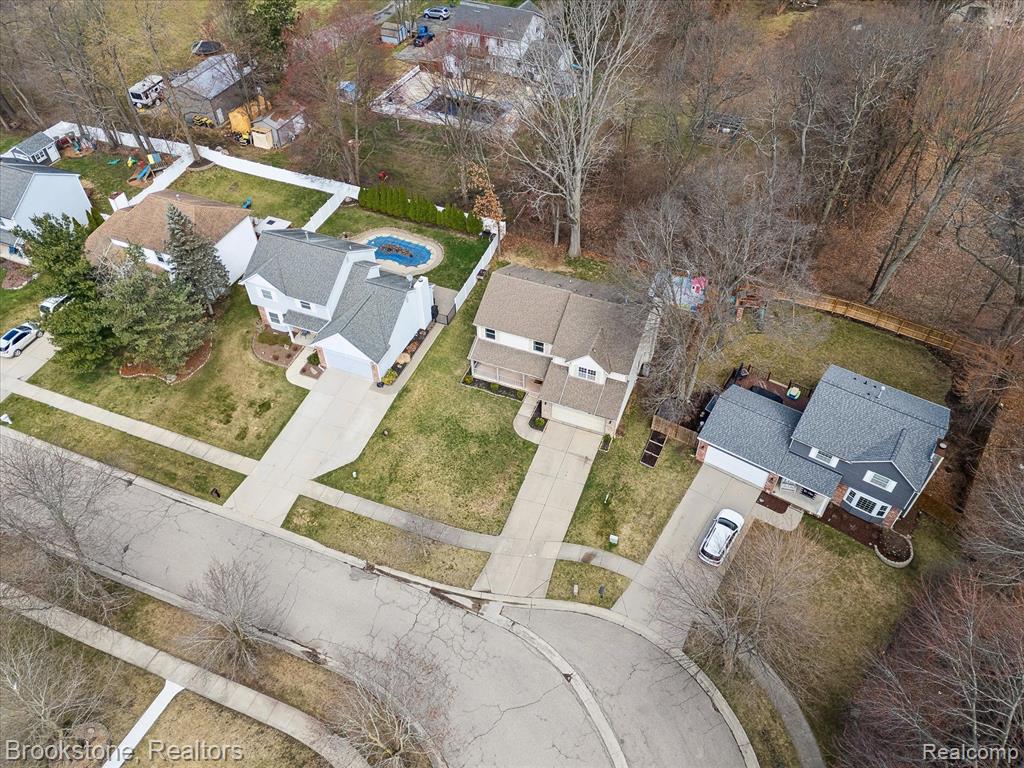 4272 HEATHERSTONE Drive, Waterford, MI 48329 — Photo 52