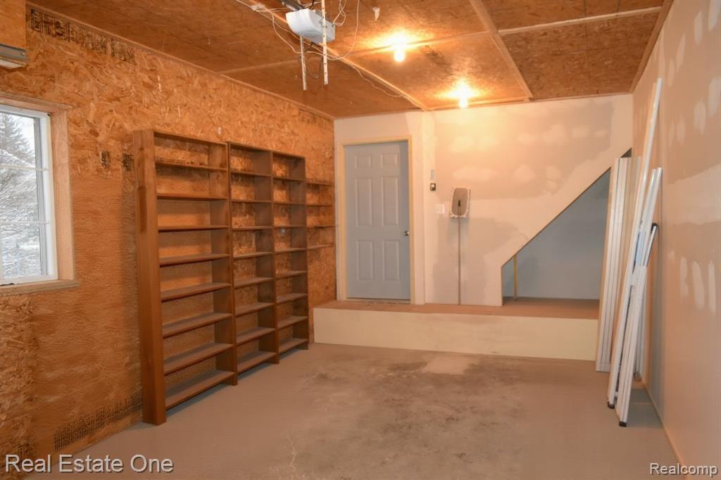 825 Ferley Street, Lansing, MI 48911 — Photo 36
